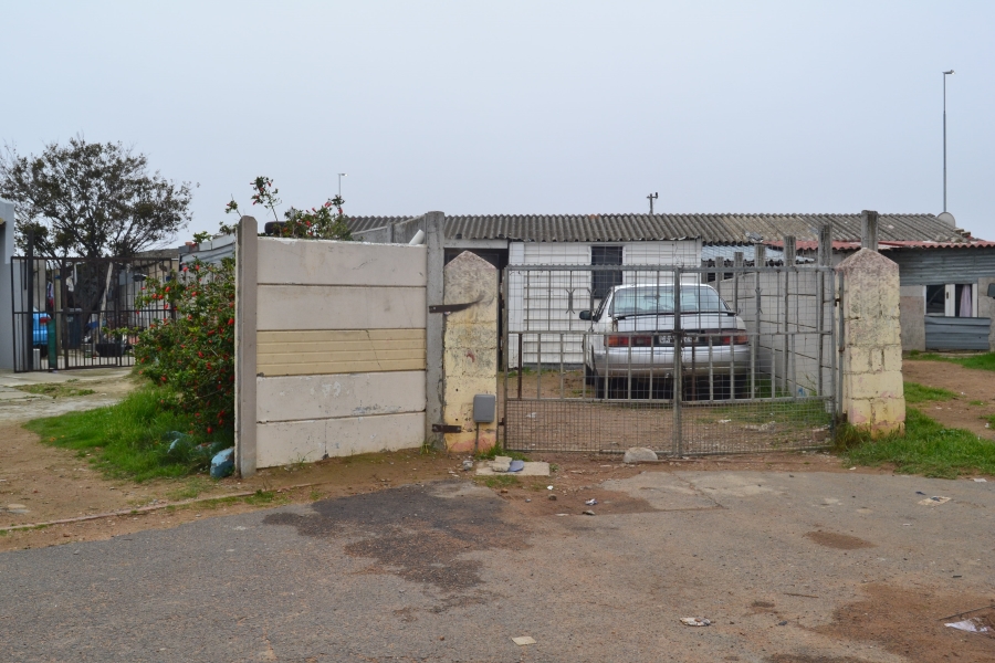 2 Bedroom Property for Sale in Gustrouw Western Cape